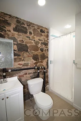 Rented by Compass | media 22