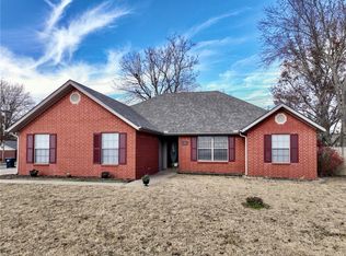 2513 W Sumac St, Rogers, AR 72758