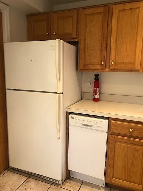 2 bed, 990 sqft, $3,000 — Photo 4