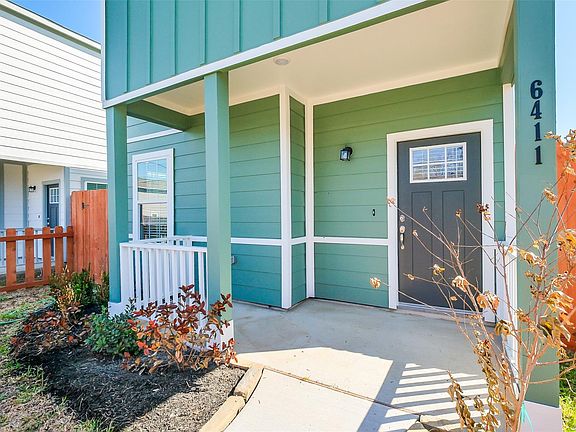 3rd image of 6407 Paris St