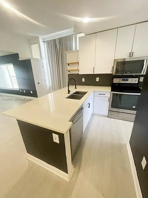 Palm Lake Condo — Photo 2