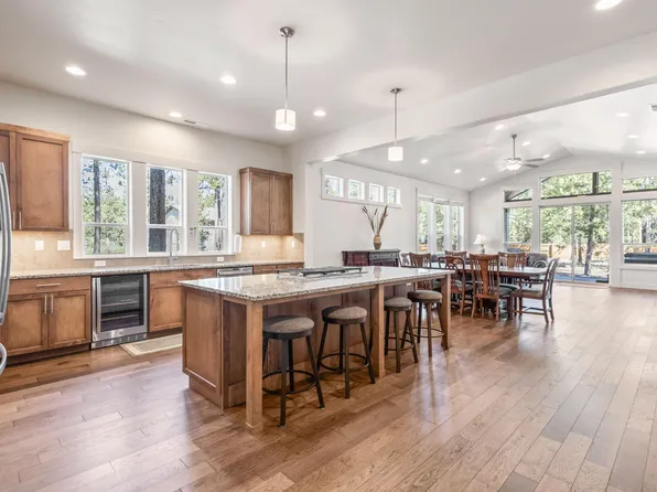 17138 Downey Rd, Bend, OR 97707