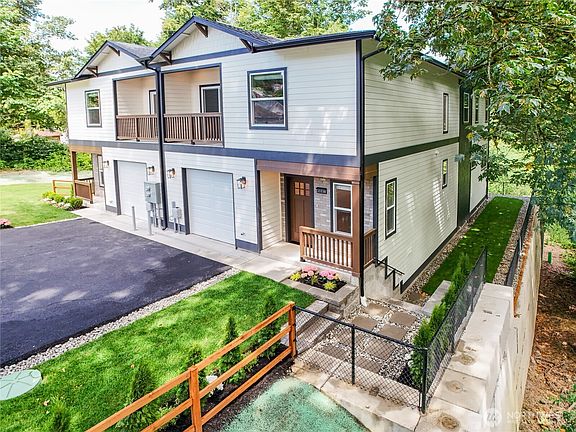 3rd image of 3333 Nassau Street #B
