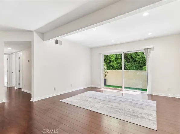 10636 Woodley Ave Unit 43, Granada Hills, CA 91344