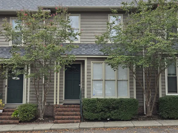 239 Woodside Ave, Fayetteville, NC 28301