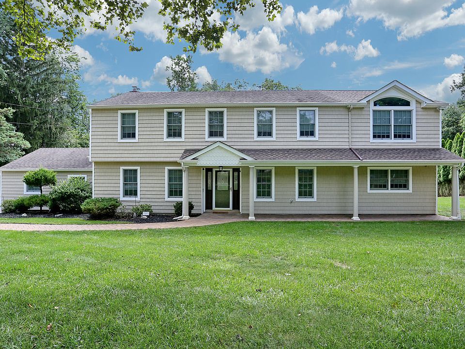 1st image of 785 Drake Ln