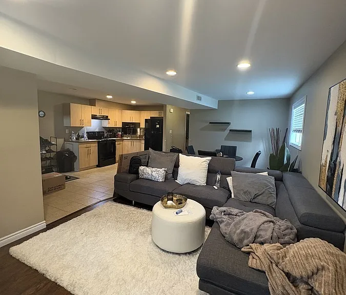 2588 Lauzon Rd #3 — Photo 3