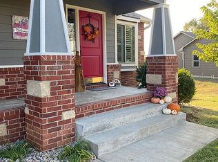 4308 Niblick Dr, Winfield, KS 67156