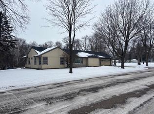 300 W 6th St, Litchfield, MN 55355