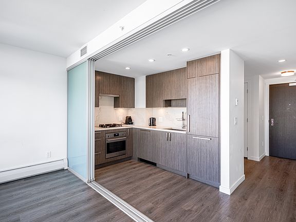 5th image of 13350 Central Ave #1012