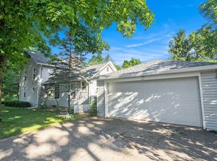 245 Canaris St, Constantine, MI 49042