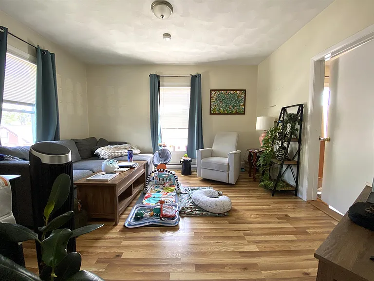 57 Bishop Allen Dr #2R — Photo 6