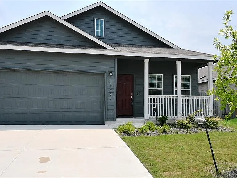 13707 Tordillo Dr — Photo 3