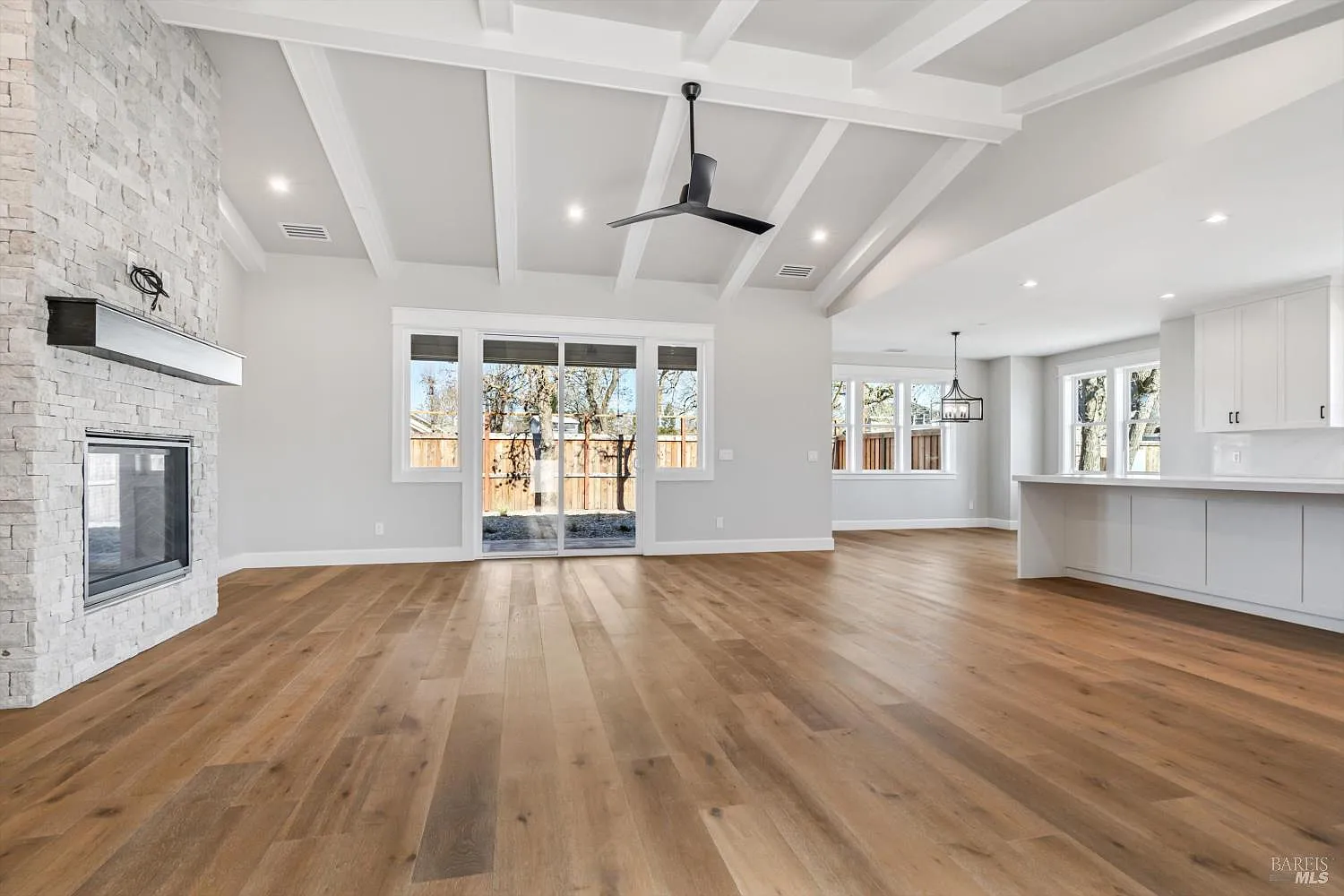 101 MAYWOOD Lane - Photo 3