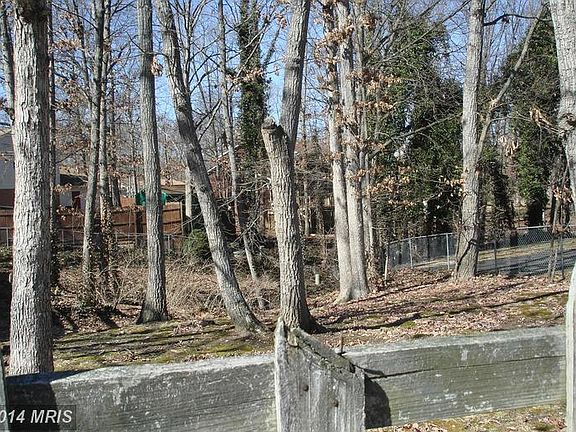3rd image of 458 Laurel Ave