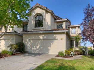 29 Tulip Ln, San Carlos, CA 94070