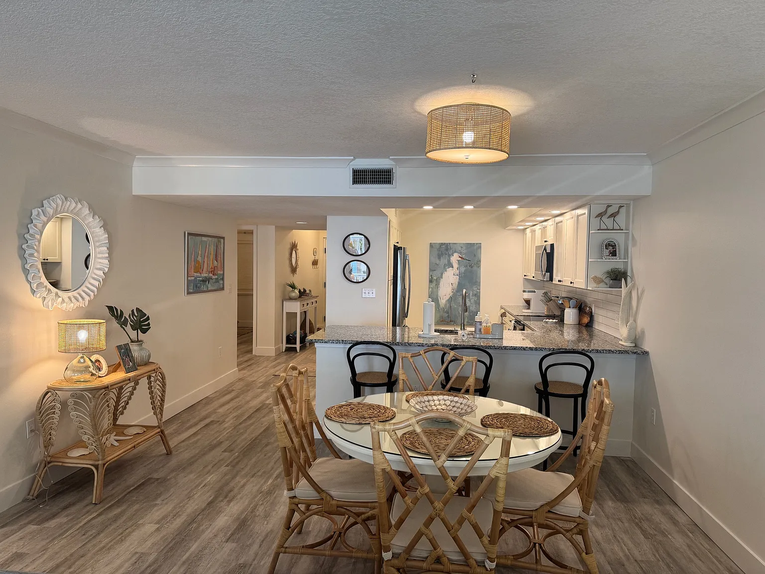 3 bed, $5,000 — Photo 3