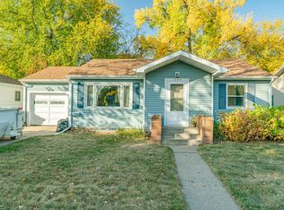 1208 N 1st St, Bismarck, ND 58501