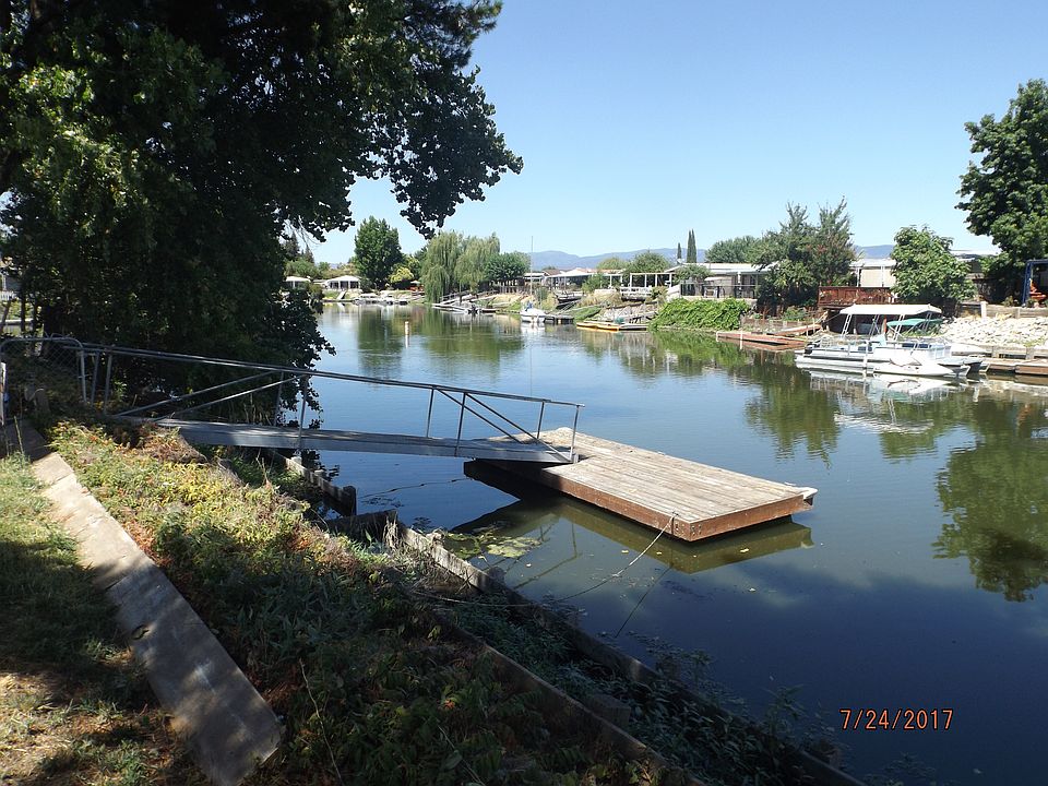1st image of 1800 S Main St