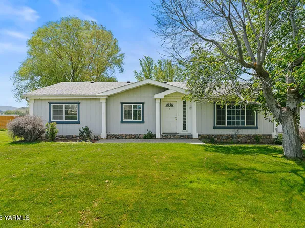 1550 Gibson Rd, Selah, WA 98942