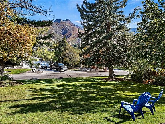 4th image of 2882 E Etienne Way