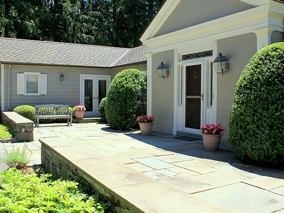 GRACIOUS STONE FRONT ENTRY