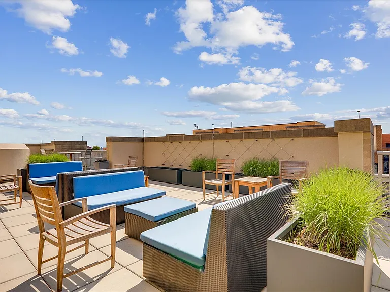 811 4th St NW #117 — Photo 41