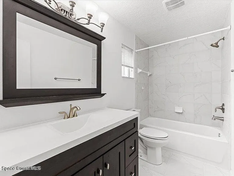 1527 Spruce Rd — Photo 8