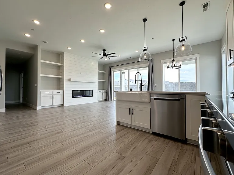 2285 Estate Ave — Photo 11