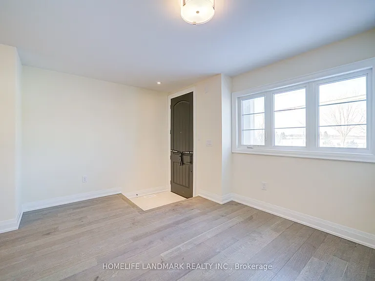 4285 Major Mackenzie Dr E — Photo 5