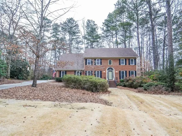 4122 Glen Meadow Dr, Peachtree Corners, GA 30092