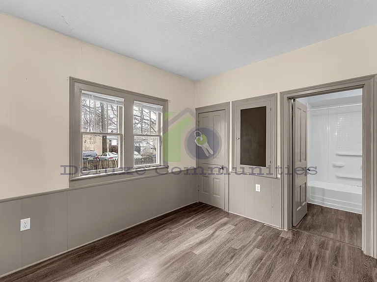 745 Jackson St NW — Photo 17