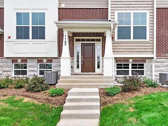 2nd image of 1127 Evergreen Ave #5-2