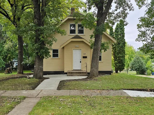 329 W Birch Ave, Fergus Falls, MN 56537