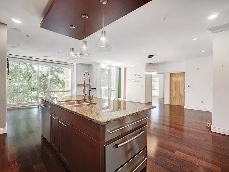 1600 Barton Springs Rd #6306 — Photo 10