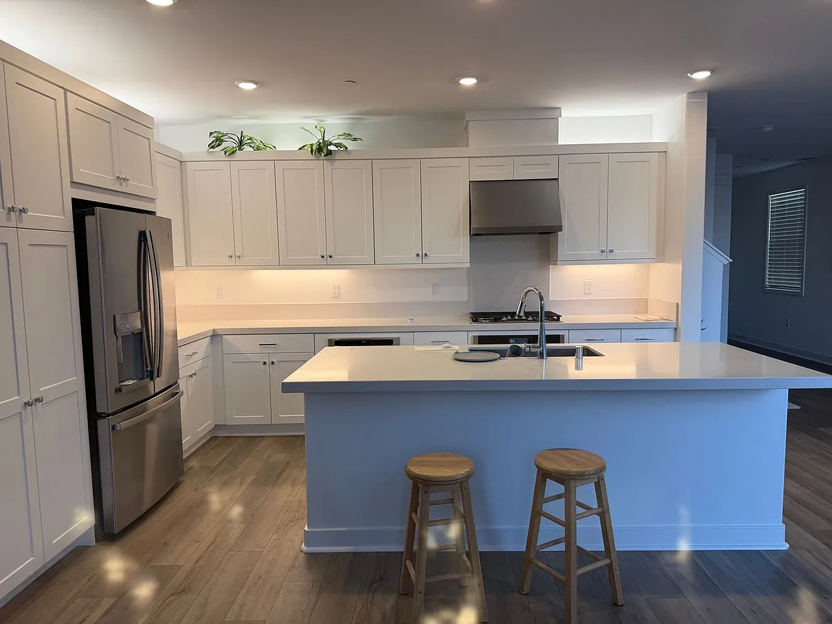 Building Photo - 461 Snowdrop Ln