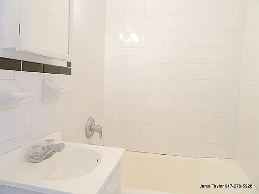 Rented by City Connections Realty | media 1