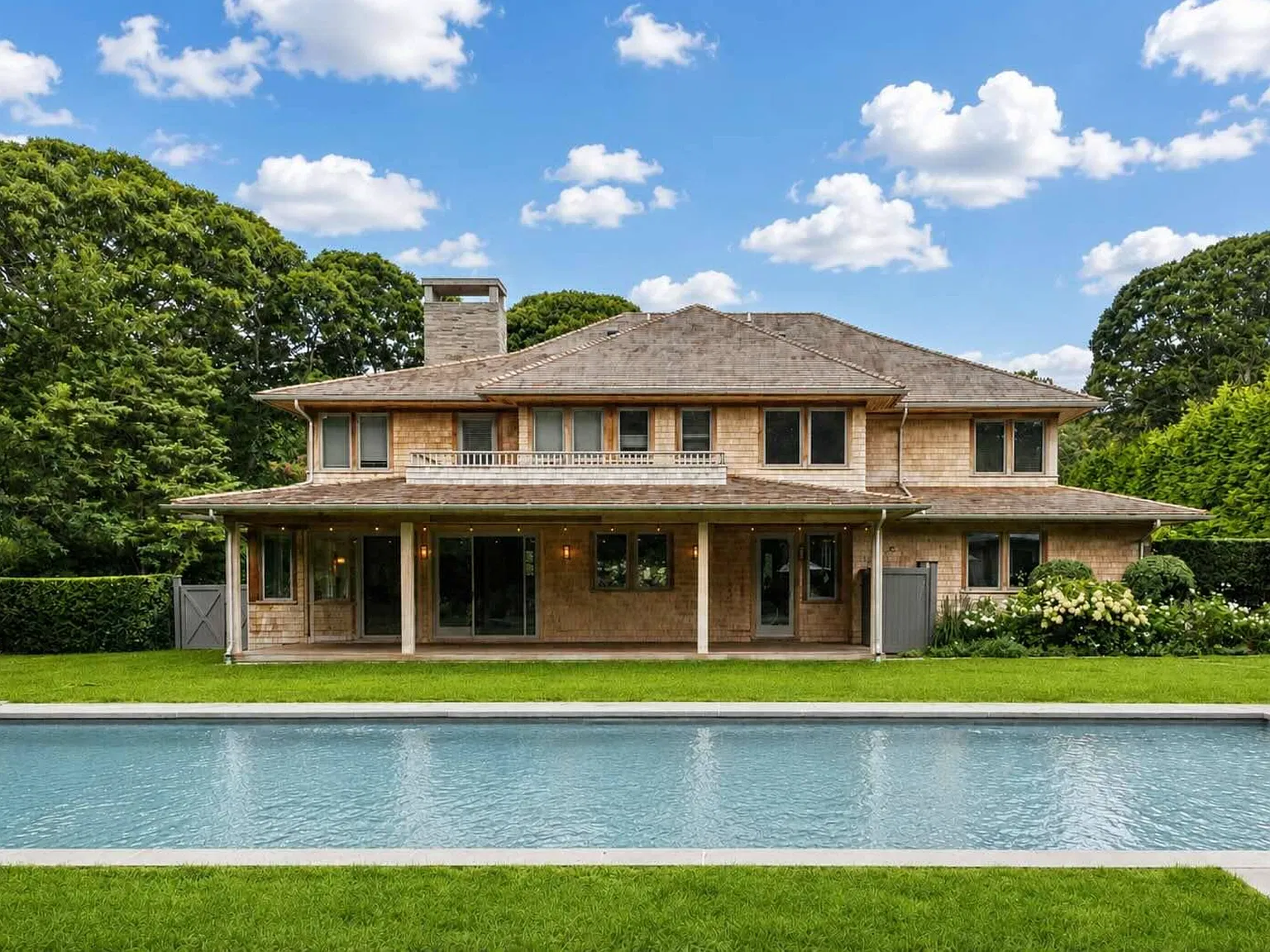 North Haven Luxury Retreat 5 Bedroom Estate — Photo 3