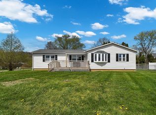 3188 Cypress Bend Dr, Newark, OH 43055