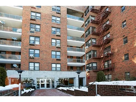 Sold by Coldwell Banker Reliable Real Estate | media 9