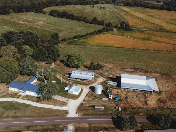 24570 Highway C, Belle, MO 65013