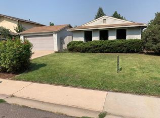712 Independence Dr, Longmont, CO 80504