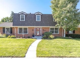 8487 E Hinsdale Dr, Centennial, CO 80112