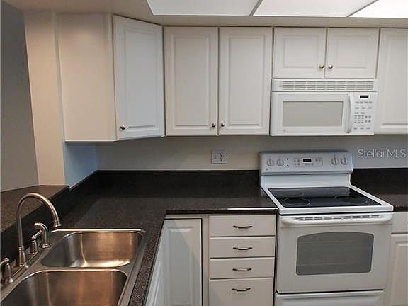 5th image of 9433 Harbor Greens Way APT 506
