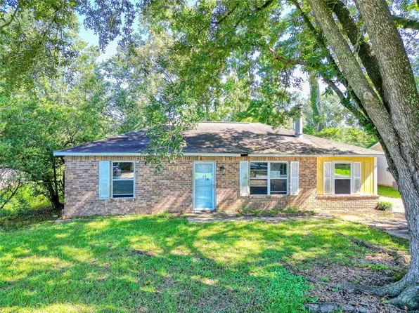 17133 Lawnside Ave, Greenwell Springs, LA 70739