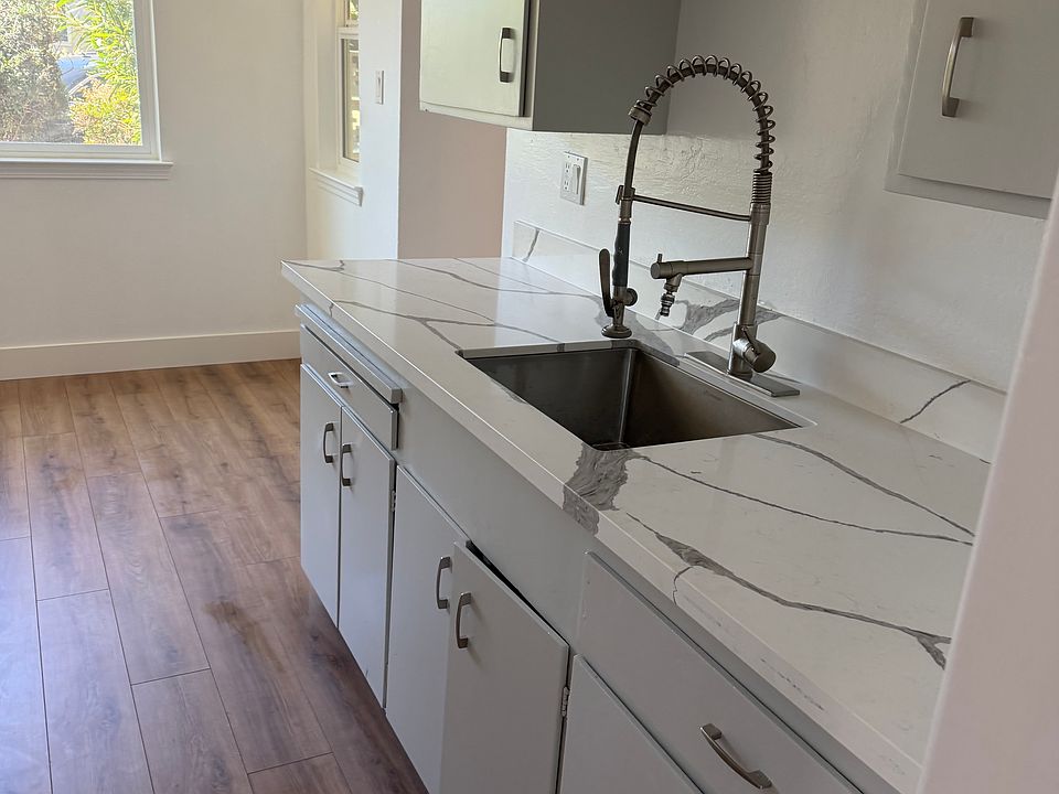 1st image of 500 N San Mateo Dr