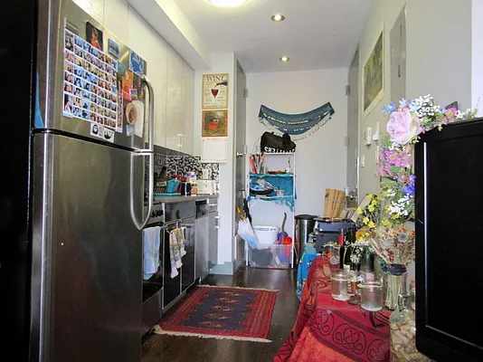 Rented by Brooklyn Group | media 8