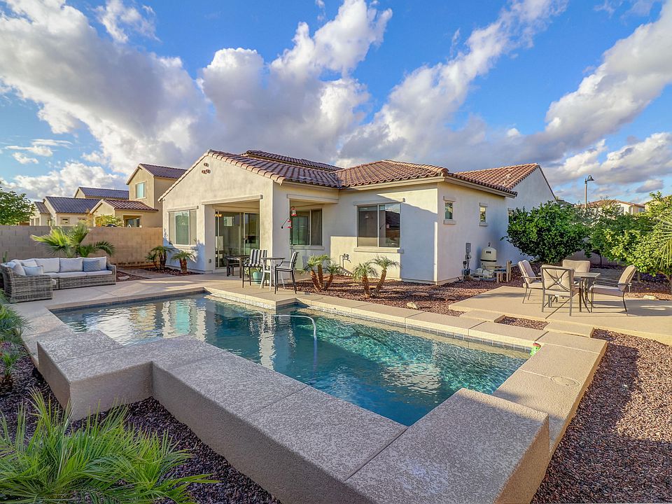 1st image of 20479 W Valley View Dr