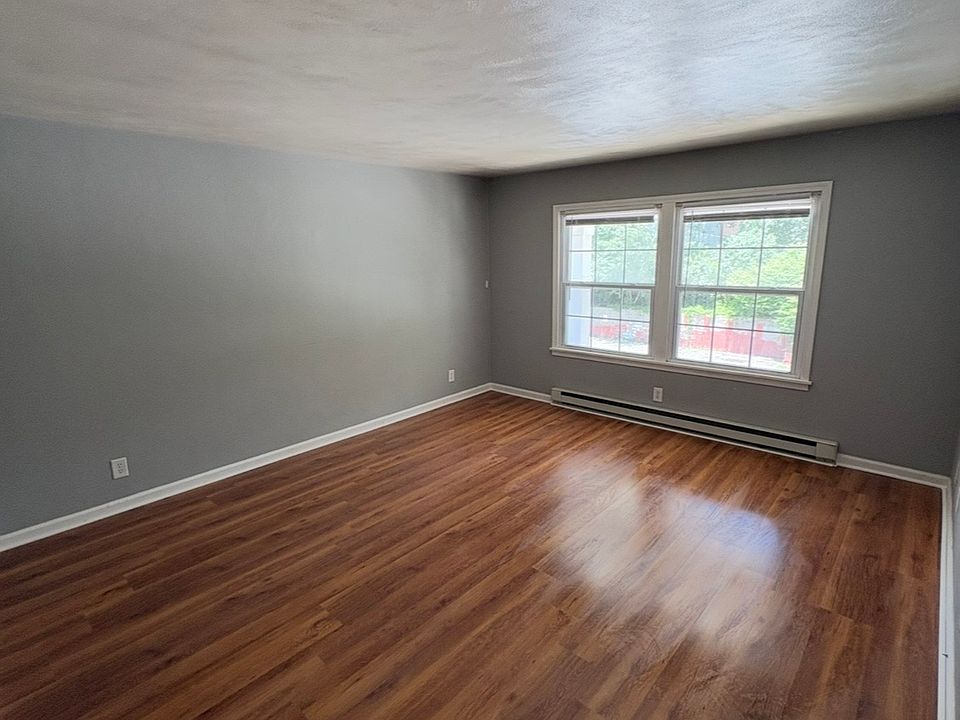 1st image of 352 Long St #5