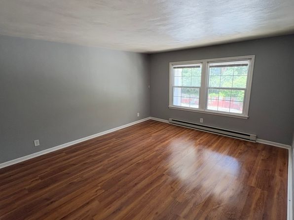352 Long St #5